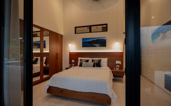 J1-bedroom-sliderdoors