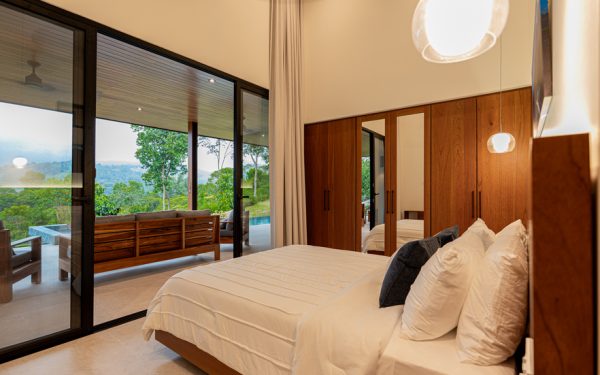 J1-bedroom4